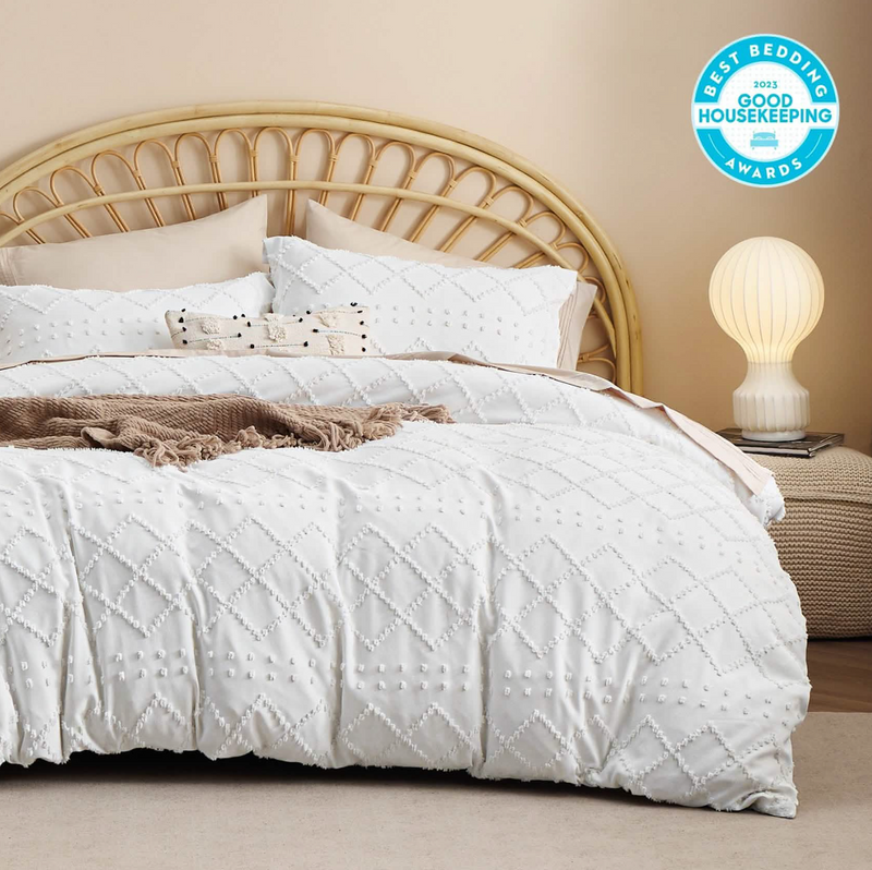 LABOR SALE: 40% OFF ON ALL BEDDING SETS